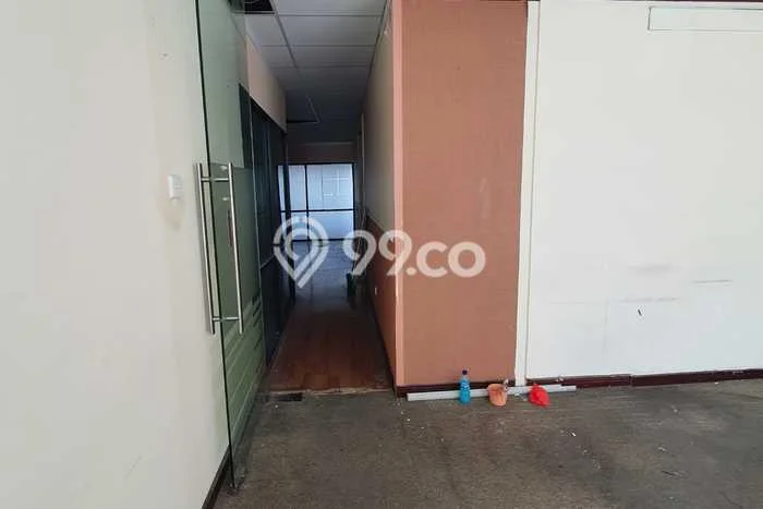 Unit Kantor Disewakan di Kemang di Area Ramai & Strategis Unit Kantor Disewakan di Kemang di Area Ramai & Strategis
