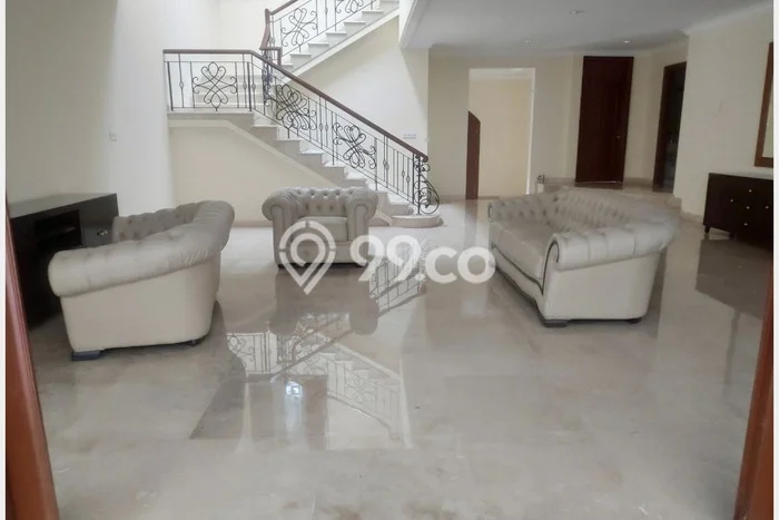 Rumah Kondisi Baik Disewakan di Pondok Pinang, Jakarta Selatan LT 327m2, LB 400m2 Rumah Kondisi Baik Disewakan di Pondok Pinang, Jakarta Selatan LT 327m2, LB 400m2