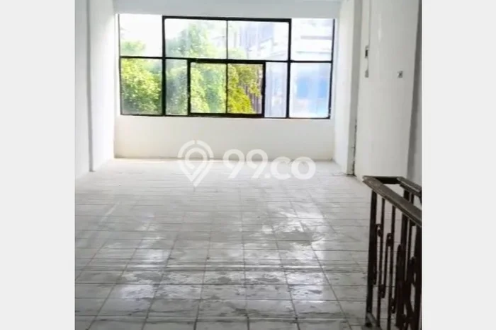Unit Ruko Dijual di Jakarta Utara LT 63m2 & LB 255m2 Unit Ruko Dijual di Jakarta Utara LT 63m2 & LB 255m2