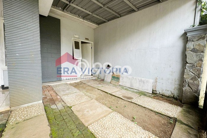 Rumah Strategis LT 128m2m² / LB 116m2m² di Pakis, Dekat Pusat Kota, Malang Rumah Strategis LT 128m2m² / LB 116m2m² di Pakis, Dekat Pusat Kota, Malang
