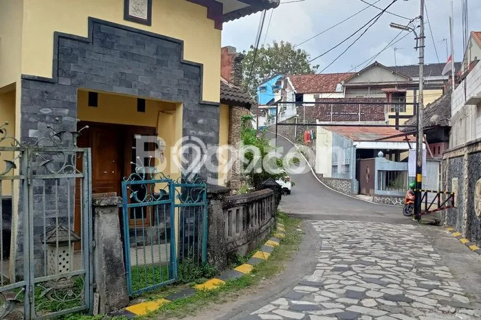PRIME LOCATION! Rumah Berkembang area Magelang Utara, LT 104m² Bangunan 90m² PRIME LOCATION! Rumah Berkembang area Magelang Utara, LT 104m² Bangunan 90m²