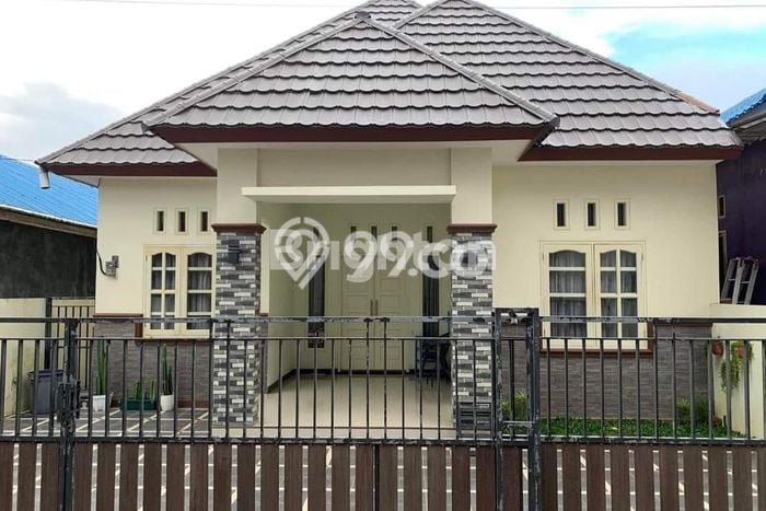 For Sale Rumah 4 Kamar Lokasi Ideal Bagus dan Strategis di Samarinda Ilir For Sale Rumah 4 Kamar Lokasi Ideal Bagus dan Strategis di Samarinda Ilir