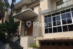 Jual Rumah Luas Megah Dengan View Eksklusif di Cinere, Jakarta Selatan Jual Rumah Luas Megah Dengan View Eksklusif di Cinere, Jakarta Selatan