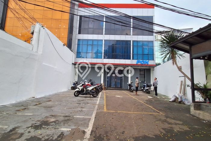 Ruko bagus disewakan di Pasar Minggu Jakarta Selatan dengan LB 300m2 harga sewa terbaik Ruko bagus disewakan di Pasar Minggu Jakarta Selatan dengan LB 300m2 harga sewa terbaik