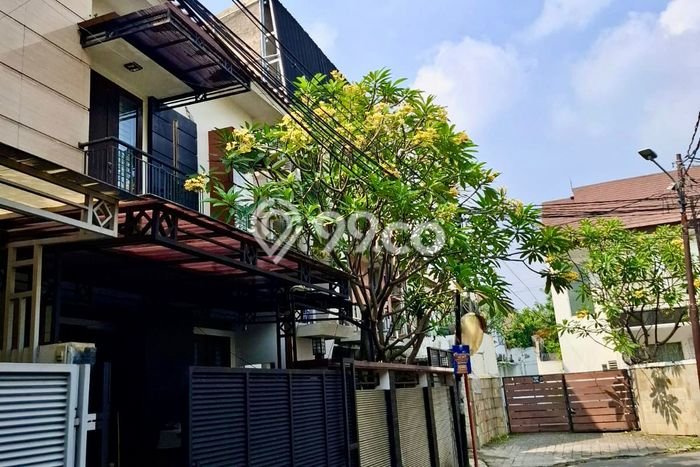 Kos-kosan Dijual di Pasar Minggu, Jakarta Selatan dengan 30 Kamar Tidur, 35 Kamar Mandi Kos-kosan Dijual di Pasar Minggu, Jakarta Selatan dengan 30 Kamar Tidur, 35 Kamar Mandi