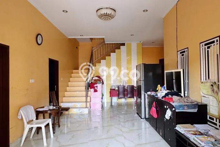 LOKASI STRATEGIS! Rumah di , Akses ke Stasiun, 6 KT, LT 150m2m² Bangunan 150m2m² LOKASI STRATEGIS! Rumah di , Akses ke Stasiun, 6 KT, LT 150m2m² Bangunan 150m2m²