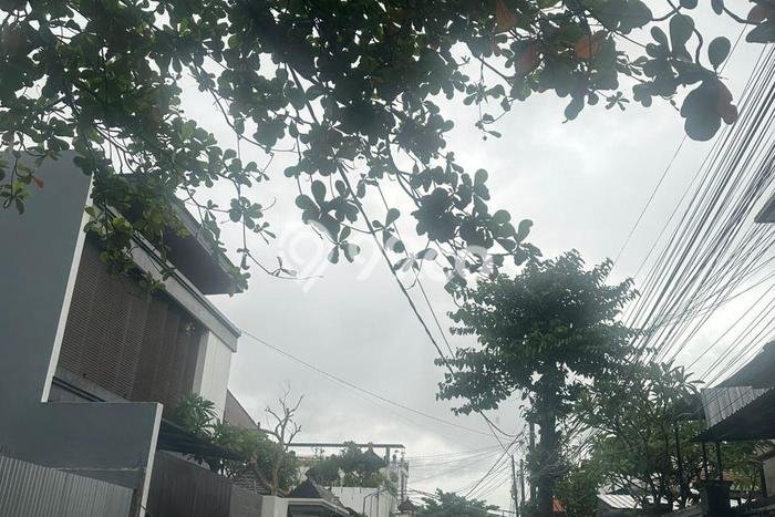 Lahan untuk Dijual Lokasi Denpasar Selatan, Denpasar Luas 300m2 SHM Lahan untuk Dijual Lokasi Denpasar Selatan, Denpasar Luas 300m2 SHM
