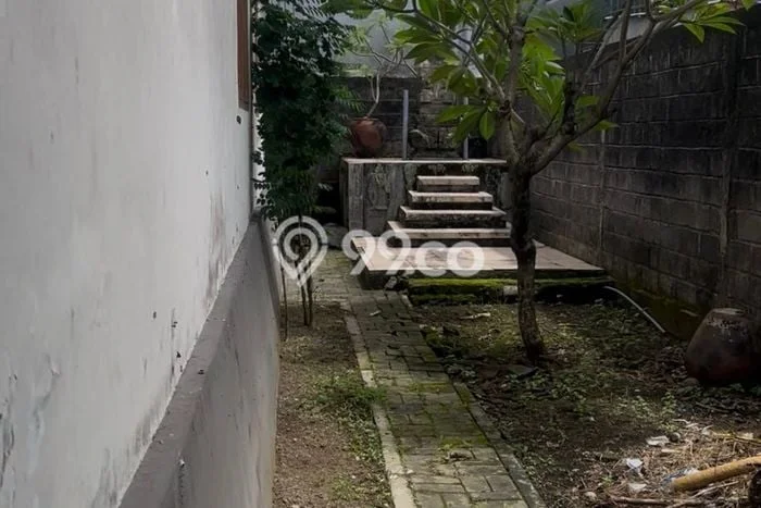 Rumah Sewa Denpasar LT 390m2 LB 200m2 Area Dalung Permai Rumah Sewa Denpasar LT 390m2 LB 200m2 Area Dalung Permai