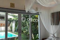 For Sale! Vila Kawasan , Area 500m2m², Lokasi Premium For Sale! Vila Kawasan , Area 500m2m², Lokasi Premium