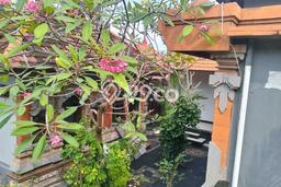 Rumah Disewakan Badung LT 380m2 LB 380m2 Kawasan Kerobokan Rumah Disewakan Badung LT 380m2 LB 380m2 Kawasan Kerobokan