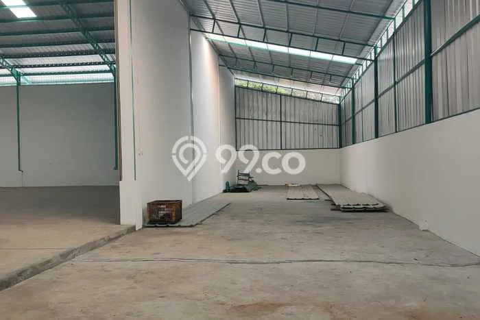 Gudang disewakan lokasi strategis Parung Bogor 6000m2 Gudang disewakan lokasi strategis Parung Bogor 6000m2