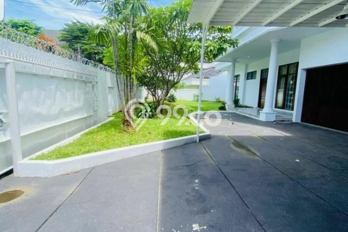 Rumah Kontrakan Jakarta Selatan LT 850m2 LB 550m2 Area Pejaten Rumah Kontrakan Jakarta Selatan LT 850m2 LB 550m2 Area Pejaten