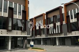 LOKASI PREMIUM! Ruko Kawasan Cisauk, Luas 110m², Jalan Utama, Area Bisnis LOKASI PREMIUM! Ruko Kawasan Cisauk, Luas 110m², Jalan Utama, Area Bisnis