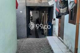 Dijual Kost di Kawasan Serpong, Tangerang Selatan, Spesifikasi 28 KT, 28 KM, 200m2 Dijual Kost di Kawasan Serpong, Tangerang Selatan, Spesifikasi 28 KT, 28 KM, 200m2