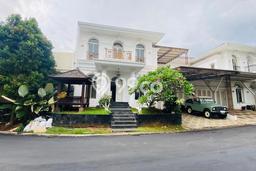 Hunian Mewah LB 300m2 Siap Pakai Desain Elegan di BSD City, Tangerang Hunian Mewah LB 300m2 Siap Pakai Desain Elegan di BSD City, Tangerang