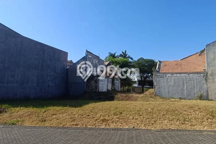 Lahan Dijual Lokasi Strategis di Surabaya dengan Luas 190m2 Lahan Dijual Lokasi Strategis di Surabaya dengan Luas 190m2