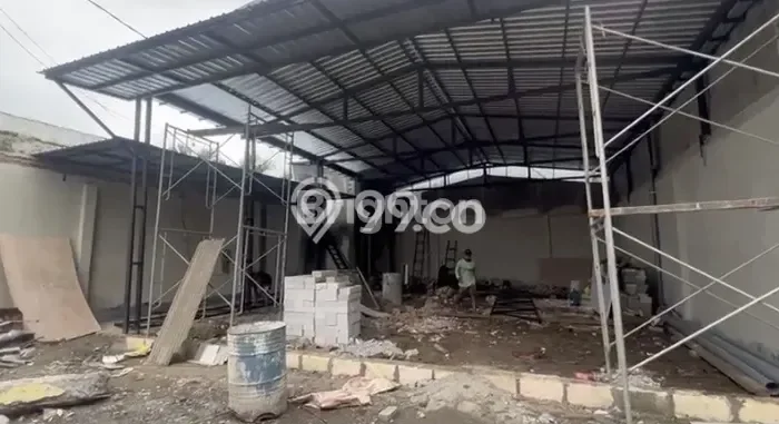 Area Ramai! Gudang Dijual di Mojosari untuk Bisnis Luas Bangunan 200m2 Area Ramai! Gudang Dijual di Mojosari untuk Bisnis Luas Bangunan 200m2