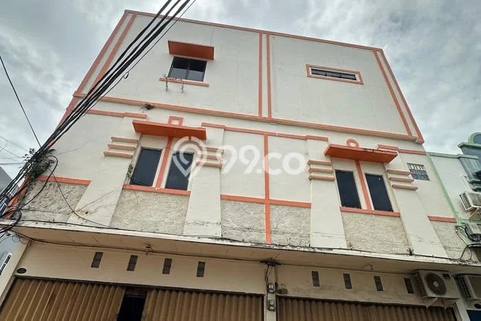 Disewakan Ruko di Kawasan Ramai Batam Centre Luas 154m2 Disewakan Ruko di Kawasan Ramai Batam Centre Luas 154m2
