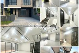 Rumah Elit LB 340m2 Siap Pakai Desain Elegan di Citraland, Surabaya Rumah Elit LB 340m2 Siap Pakai Desain Elegan di Citraland, Surabaya
