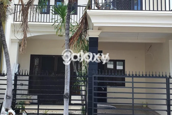 Lokasi strategis! Rumah siap pakai dikontrakkan di Mulyorejo LB 182m2 Lokasi strategis! Rumah siap pakai dikontrakkan di Mulyorejo LB 182m2