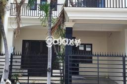 Lokasi strategis! Rumah siap pakai dikontrakkan di Mulyorejo LB 182m2 Lokasi strategis! Rumah siap pakai dikontrakkan di Mulyorejo LB 182m2