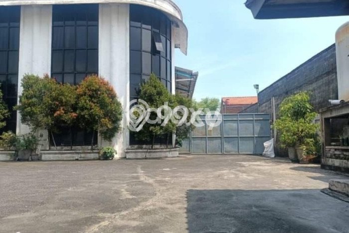 Unit Pabrik Dijual di Sukodono Sidoarjo Luas Tanah 10000m2, Luas Bangunan 5000m2 Unit Pabrik Dijual di Sukodono Sidoarjo Luas Tanah 10000m2, Luas Bangunan 5000m2