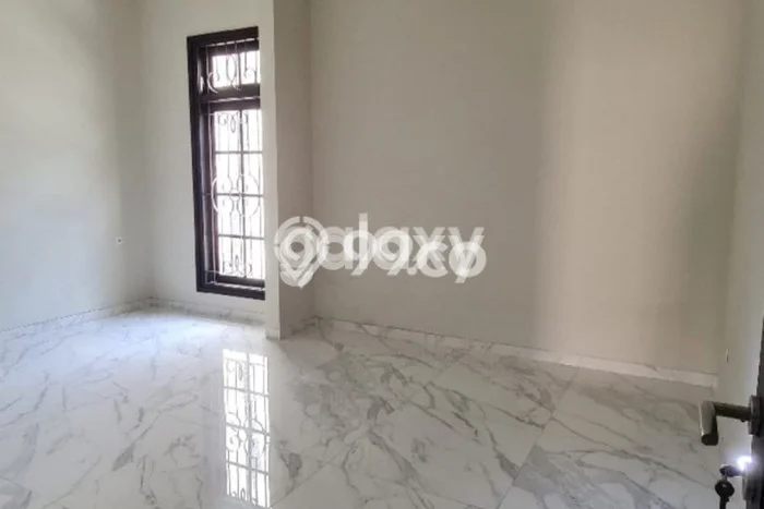 Dijual Rumah Premium dengan Fasilitas Sekitar Lengkap di Mulyorejo, Surabaya Dijual Rumah Premium dengan Fasilitas Sekitar Lengkap di Mulyorejo, Surabaya
