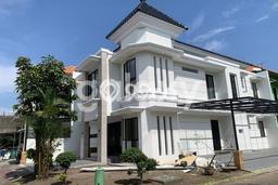 For Sale Rumah Elit Exclusive di Wonocolo, Surabaya For Sale Rumah Elit Exclusive di Wonocolo, Surabaya