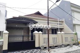 PROPERTI PILIHAN! Rumah di Mulyorejo, Luas 240m2m² Bangunan 180m2m² PROPERTI PILIHAN! Rumah di Mulyorejo, Luas 240m2m² Bangunan 180m2m²