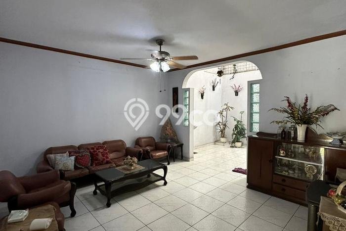 Rumah Luas Asri 5 KT Siap Huni di Semanan Jakarta Barat Rumah Luas Asri 5 KT Siap Huni di Semanan Jakarta Barat