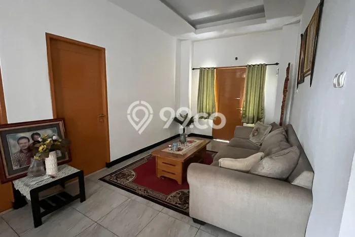 Rumah Elit LB 120m2 Siap Pakai Desain Elegan di Graha Raya Bintaro, Tangerang Selatan Rumah Elit LB 120m2 Siap Pakai Desain Elegan di Graha Raya Bintaro, Tangerang Selatan