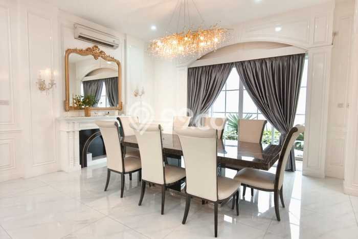 Dijual Rumah Luas Elegan Dengan View Eksklusif di Rempoa, Tangerang Selatan Dijual Rumah Luas Elegan Dengan View Eksklusif di Rempoa, Tangerang Selatan
