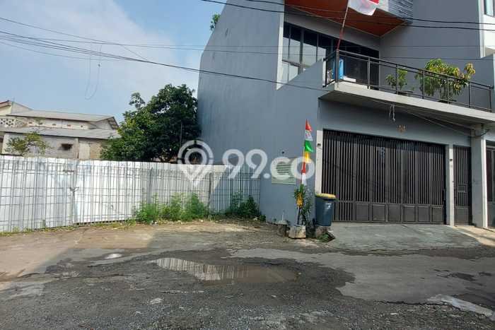 Siap Huni Hunian Elit 4 Kamar di Kebayoran Lama Dekat ke Mana Pun Siap Huni Hunian Elit 4 Kamar di Kebayoran Lama Dekat ke Mana Pun