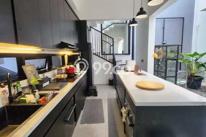 For Sale! Luxury House LT 110m2 Desain Modern di Pondok Labu For Sale! Luxury House LT 110m2 Desain Modern di Pondok Labu