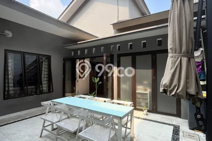 Rumah Luxury Modern Siap Huni di Bintaro Tangerang Selatan Rumah Luxury Modern Siap Huni di Bintaro Tangerang Selatan