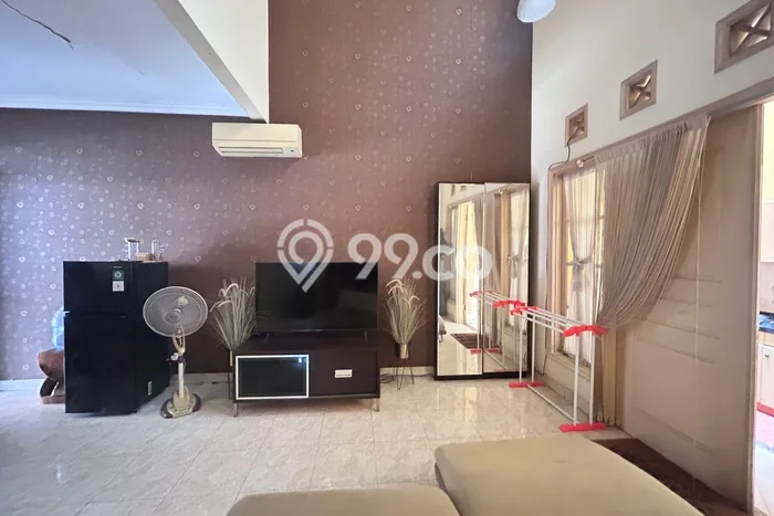 Rumah Sewa Jakarta Timur LT 98m2 LB 105m2 Area Raffles Hills Rumah Sewa Jakarta Timur LT 98m2 LB 105m2 Area Raffles Hills