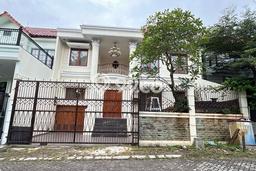 Sewa Rumah Murah di Raffles Hills Jakarta Timur Punya 5 Kamar Tidur Sewa Rumah Murah di Raffles Hills Jakarta Timur Punya 5 Kamar Tidur