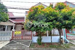 Rumah sewa siap pakai 3 Kamar Tidur di Raffles Hills, Jakarta Timur Rumah sewa siap pakai 3 Kamar Tidur di Raffles Hills, Jakarta Timur