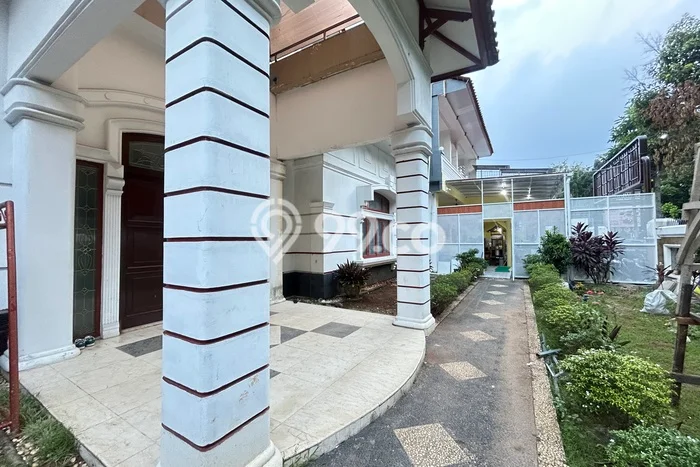 LOKASI TERBAIK! Rumah kawasan , 5 KM, Lingkungan Elite, LT 1000m2m² Bangunan 1200m2m² LOKASI TERBAIK! Rumah kawasan , 5 KM, Lingkungan Elite, LT 1000m2m² Bangunan 1200m2m²