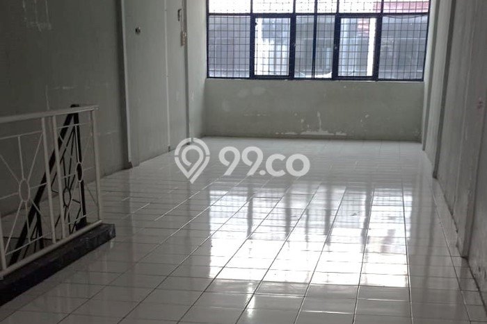 Ruko Dijual di Jakarta Barat LT 72m2 & LB 186m2 Lokasi Terbaik! Ruko Dijual di Jakarta Barat LT 72m2 & LB 186m2 Lokasi Terbaik!