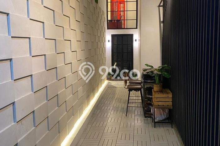 Ready to Use! Premium House LT 630m2 Desain Modern di Cisalak Ready to Use! Premium House LT 630m2 Desain Modern di Cisalak