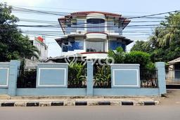 Ruko Bagus Dijual LB 668m2 Lokasi Strategis Jakarta Timur Area Cocok untuk Berbisnis Ruko Bagus Dijual LB 668m2 Lokasi Strategis Jakarta Timur Area Cocok untuk Berbisnis