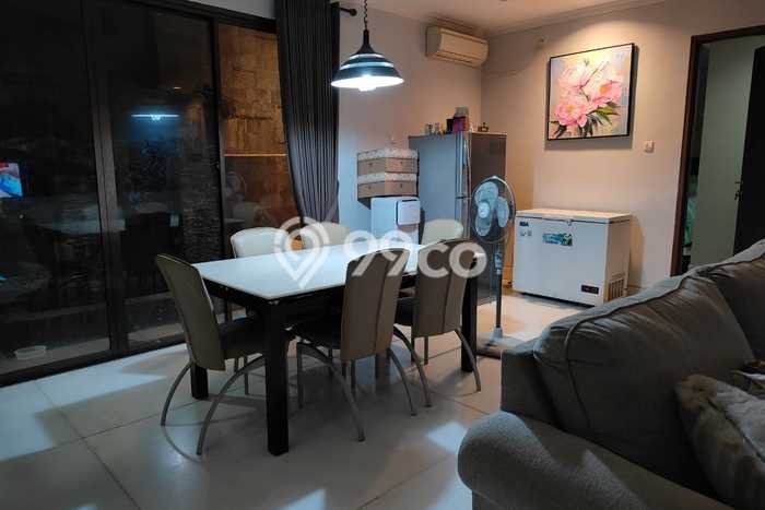 Rumah Mewah Dijual LT 260m2 di Kebon Jeruk, Jakarta Barat Rumah Mewah Dijual LT 260m2 di Kebon Jeruk, Jakarta Barat