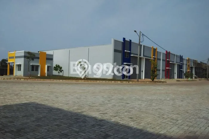 Unit Gudang Paling Strategis di Karawang Timur Karawang dengan LB 264m2 Unit Gudang Paling Strategis di Karawang Timur Karawang dengan LB 264m2