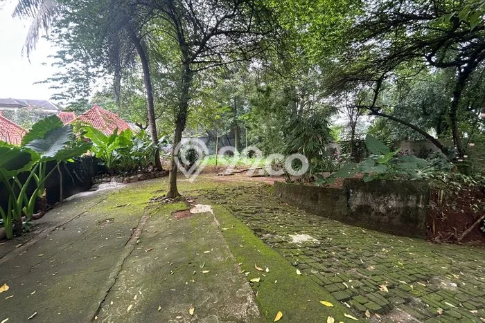 Lahan Dijual Lokasi Strategis di Tangerang Selatan dengan Luas 800m2 Lahan Dijual Lokasi Strategis di Tangerang Selatan dengan Luas 800m2