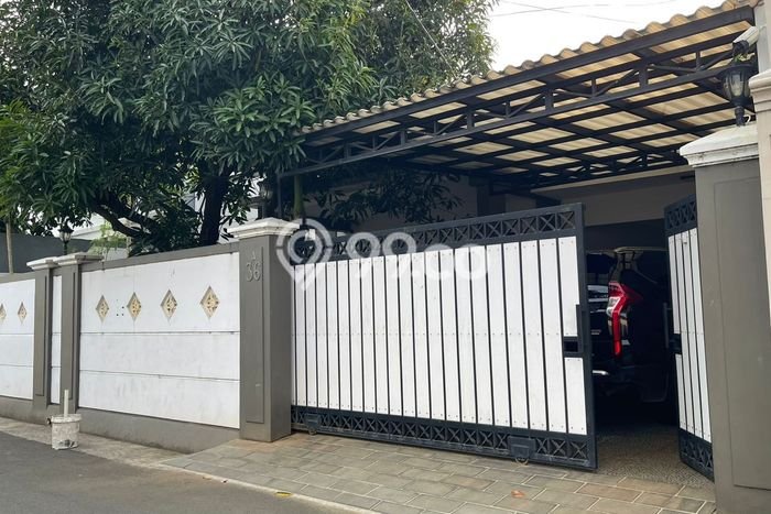 Rumah Luxury Modern Tanpa Renovasi di Kemang Jakarta Selatan Rumah Luxury Modern Tanpa Renovasi di Kemang Jakarta Selatan
