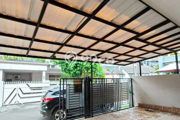 Rumah Luas Asri 3 KT Siap Huni di BSD Tangerang Rumah Luas Asri 3 KT Siap Huni di BSD Tangerang