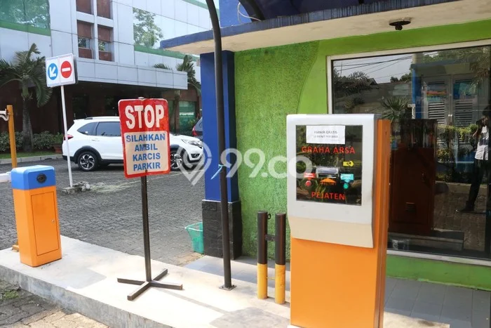 Kantor Bagus Dijual LB 2198m2 Lokasi Strategis Jakarta Selatan Area Cocok untuk Bisnis Kantor Bagus Dijual LB 2198m2 Lokasi Strategis Jakarta Selatan Area Cocok untuk Bisnis