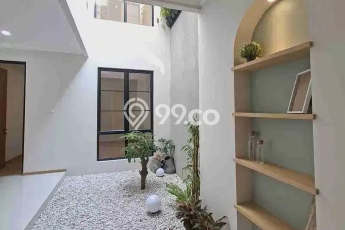 Siap Huni Rumah Mewah 5 Kamar di BSD Dekat ke Mana Pun Siap Huni Rumah Mewah 5 Kamar di BSD Dekat ke Mana Pun