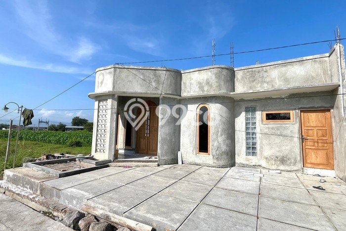 SIAP HUNI! Rumah Asri di Prambanan, LT 80m2m² Bangunan 36m2m² SIAP HUNI! Rumah Asri di Prambanan, LT 80m2m² Bangunan 36m2m²